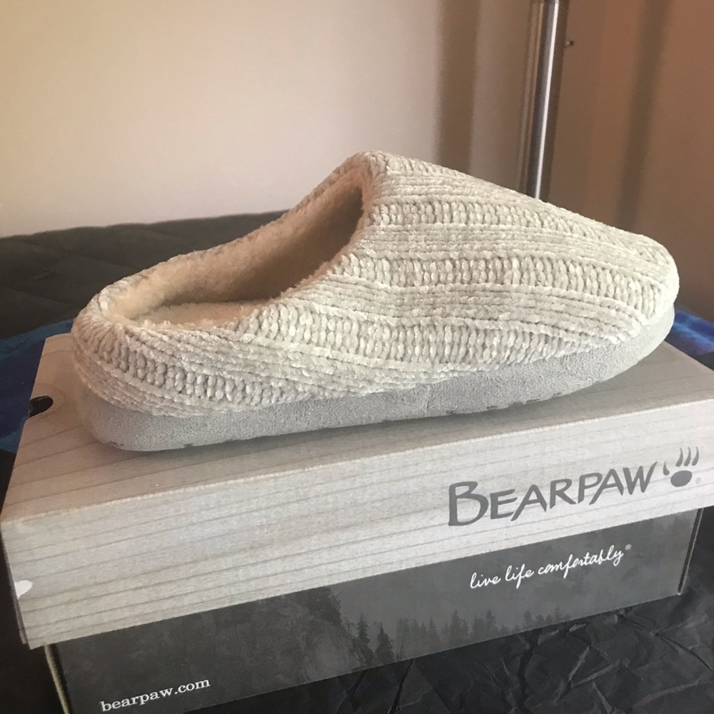 Bearpaw slippers